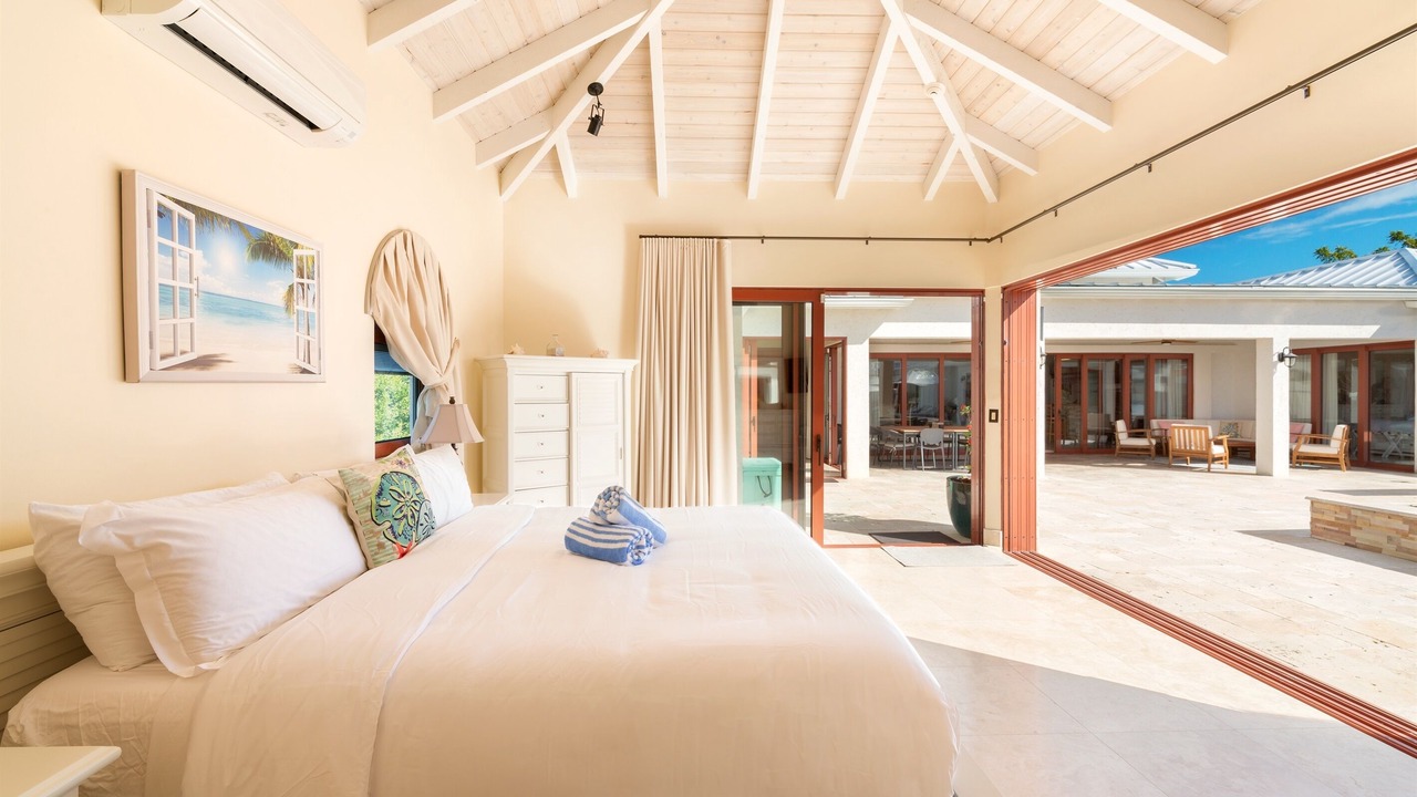 Photo of Bedroom in Leeward Settlement