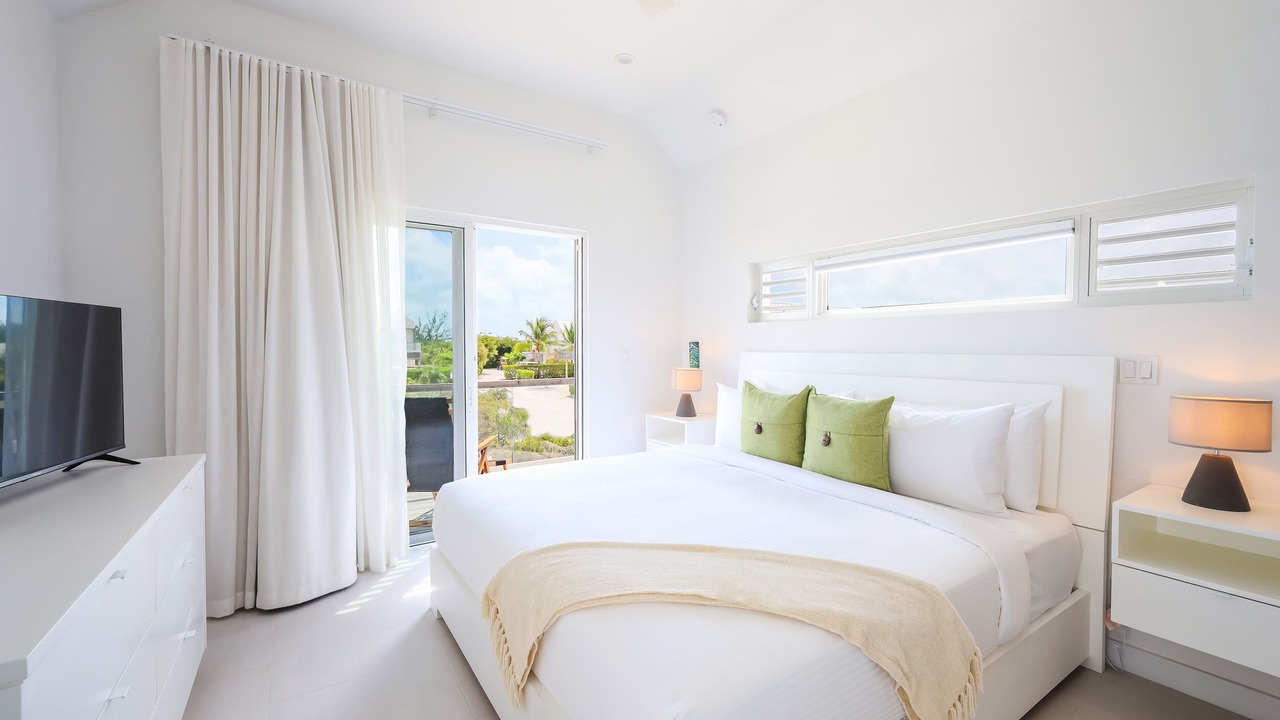 Photo of Bedroom in Leeward Settlement