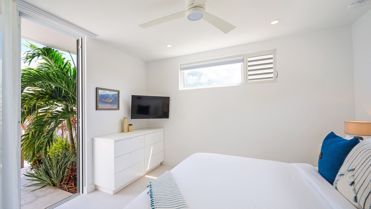 Photo of Bedroom in Leeward Settlement