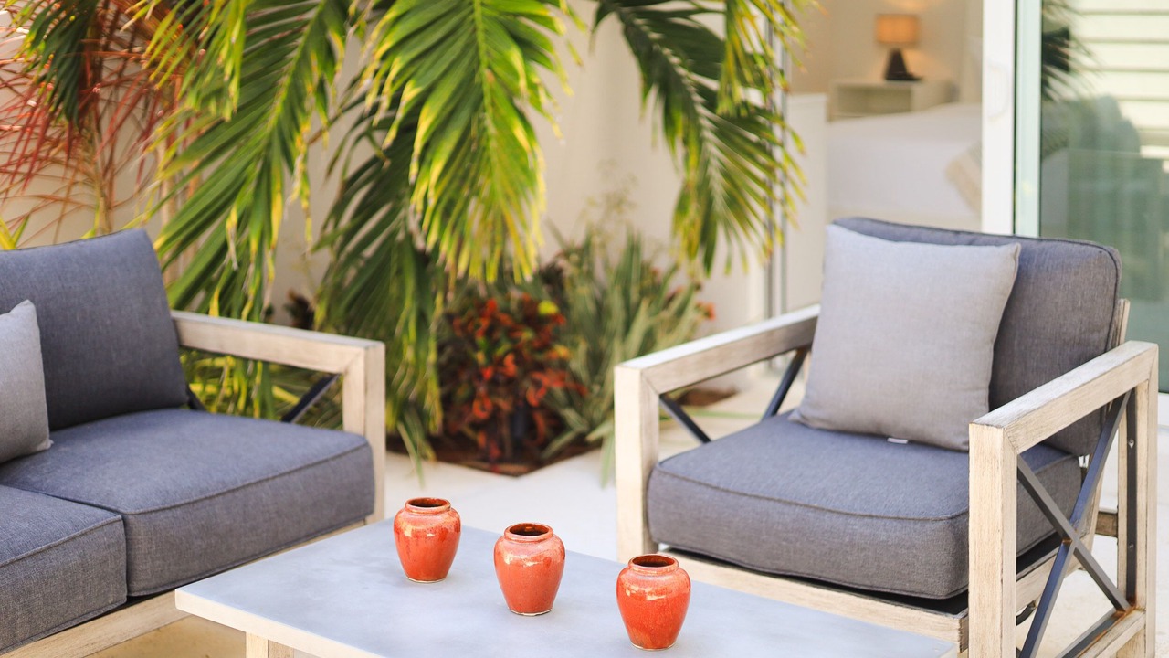 Photo of Patio Balcony in Leeward Settlement