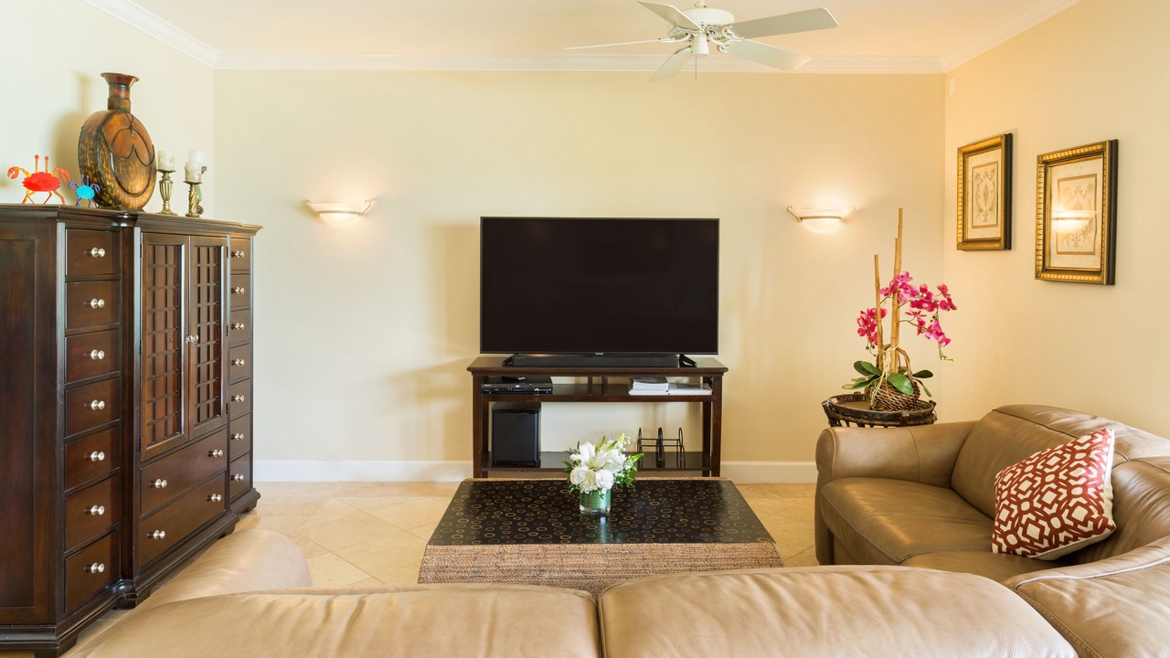 Photo of Livingroom in Grace Bay