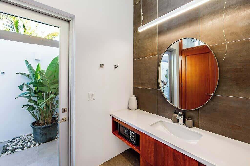 Photo of Bathroom in Long Bay