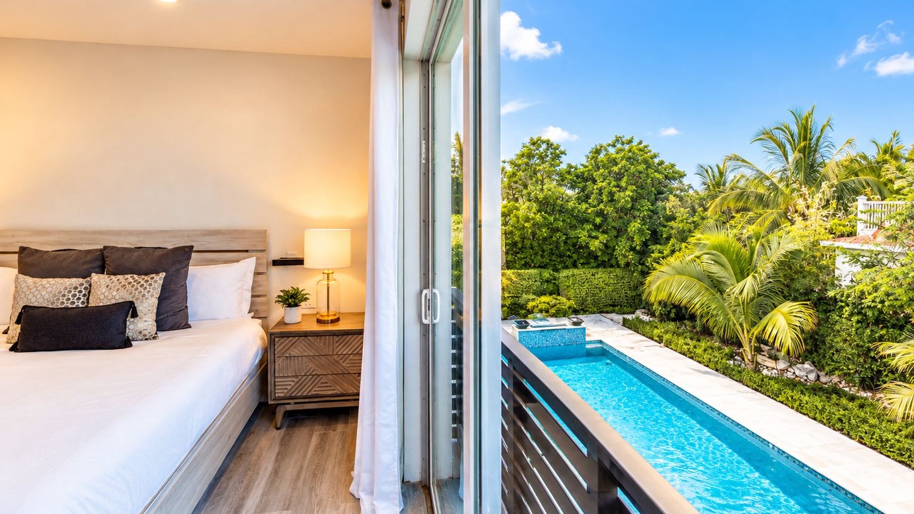 Photo of Outdoor in Grace Bay Hills