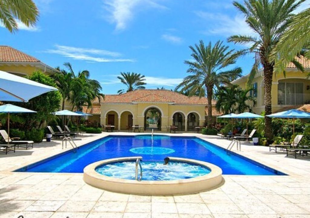 Photo of Others in Grace Bay