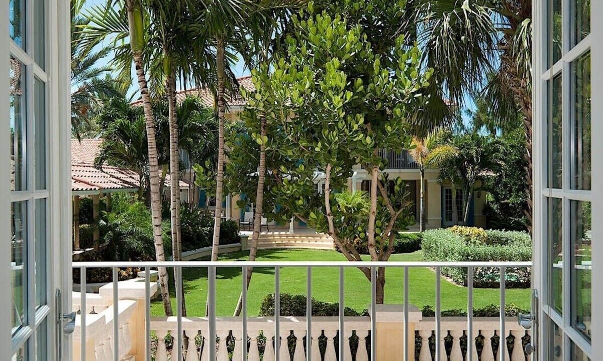 Photo of Outdoor in Grace Bay