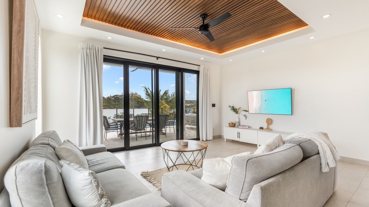 Photo of Livingroom in Venetian Road Settlement