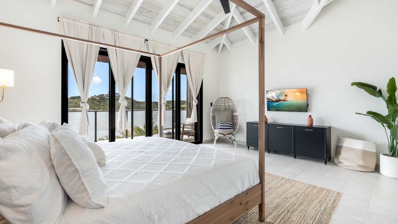 Photo of Bedroom in Venetian Road Settlement