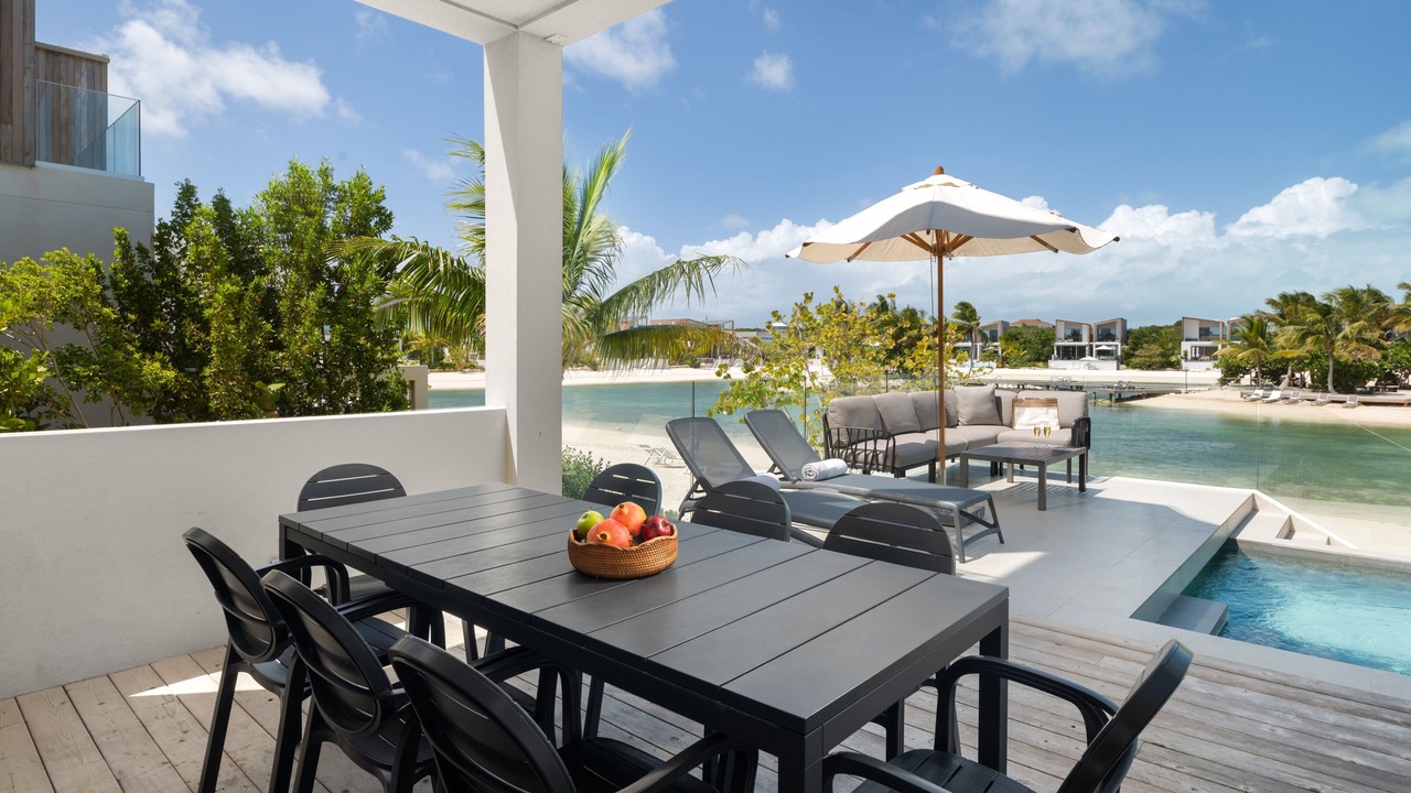 Photo of Patio Balcony in Juba Sound