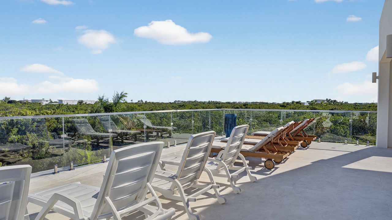 Photo of Patio Balcony in Long Bay
