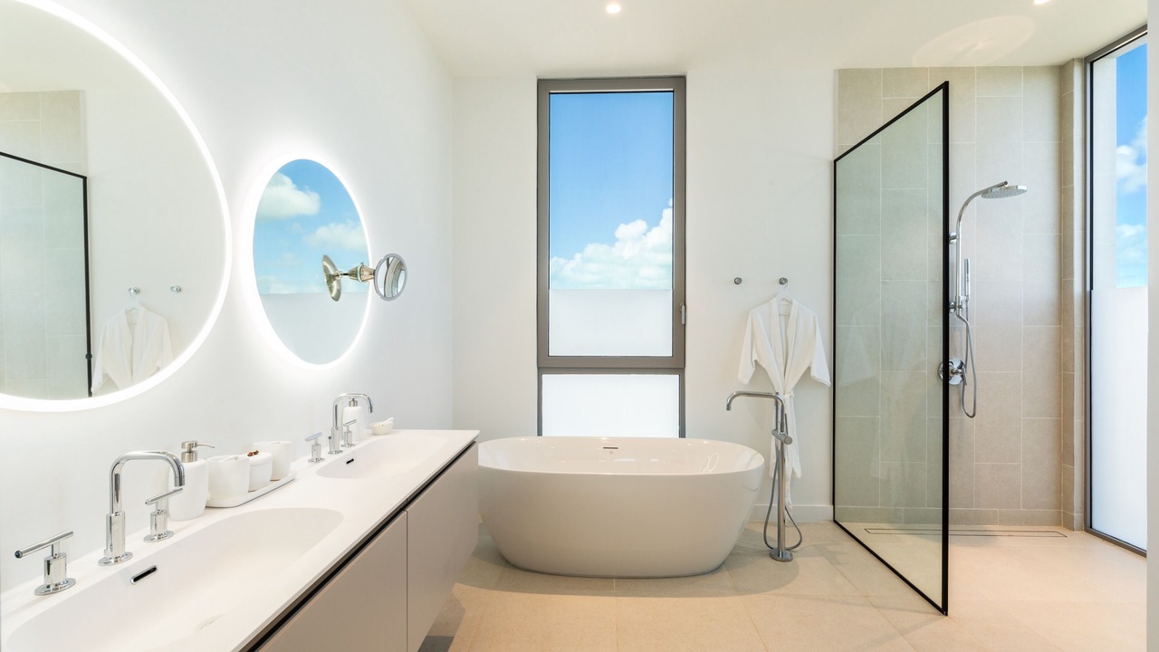 Photo of Bathroom in Long Bay Hills