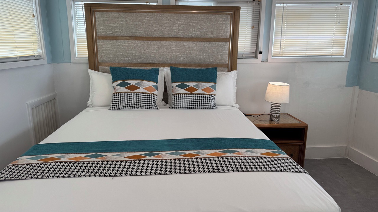 Photo of Bedroom in Discovery Bay