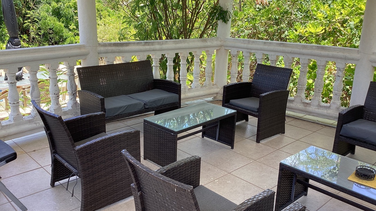 Photo of Patio Balcony in Cockburn Town