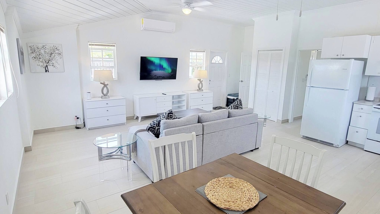 Photo of Livingroom in Ocean Point