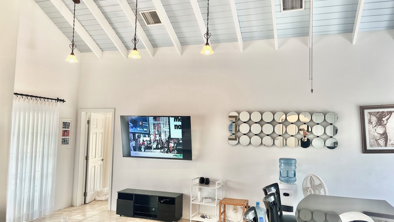 Photo of Livingroom in Providenciales