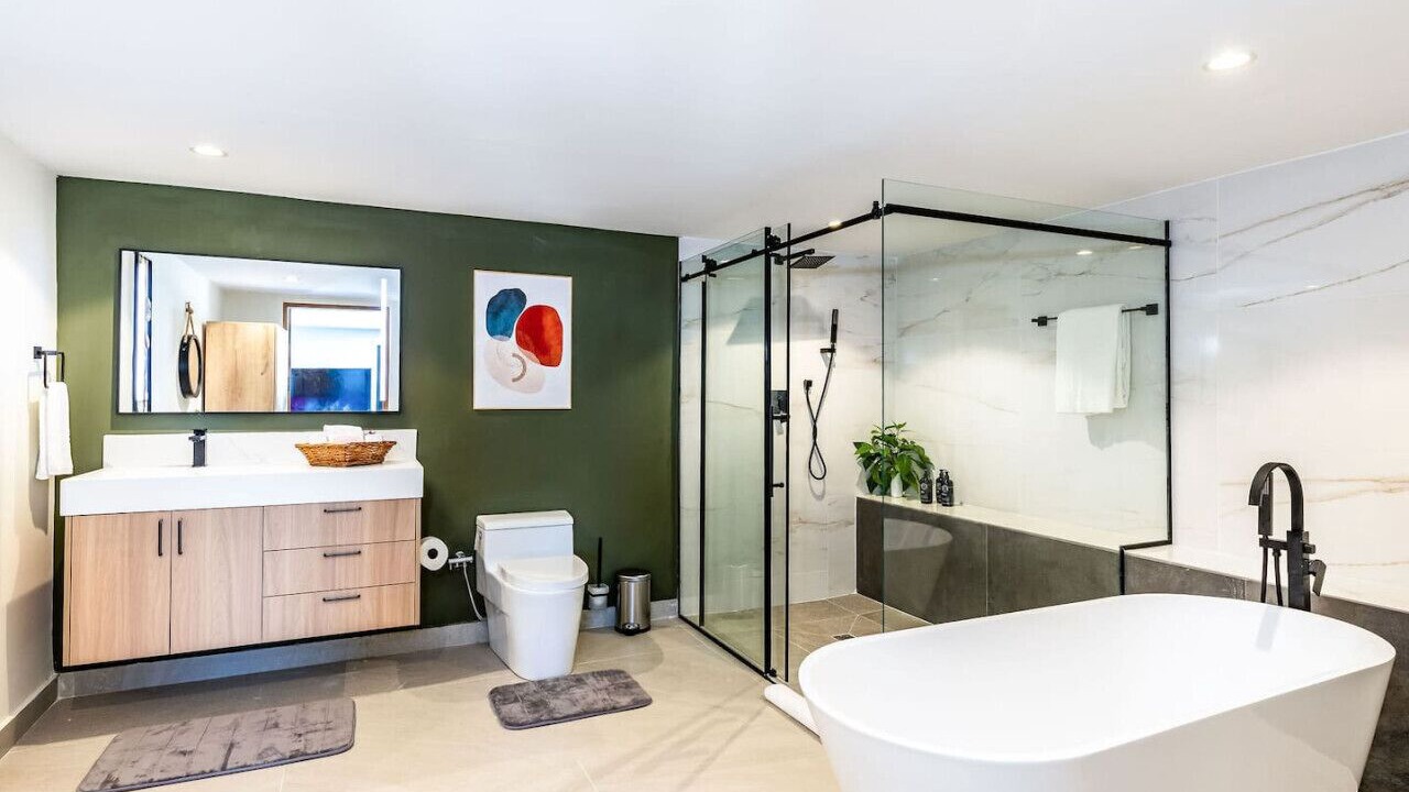 Photo of Bathroom in Long Bay