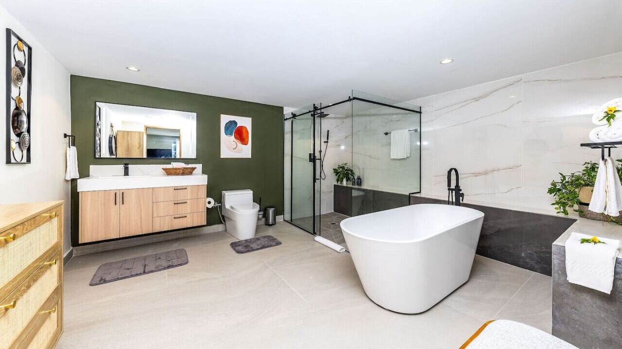 Photo of Bathroom in Long Bay