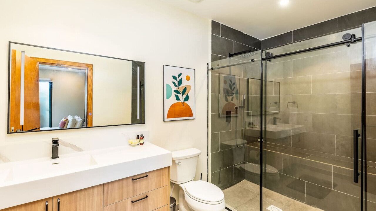 Photo of Bathroom in Long Bay