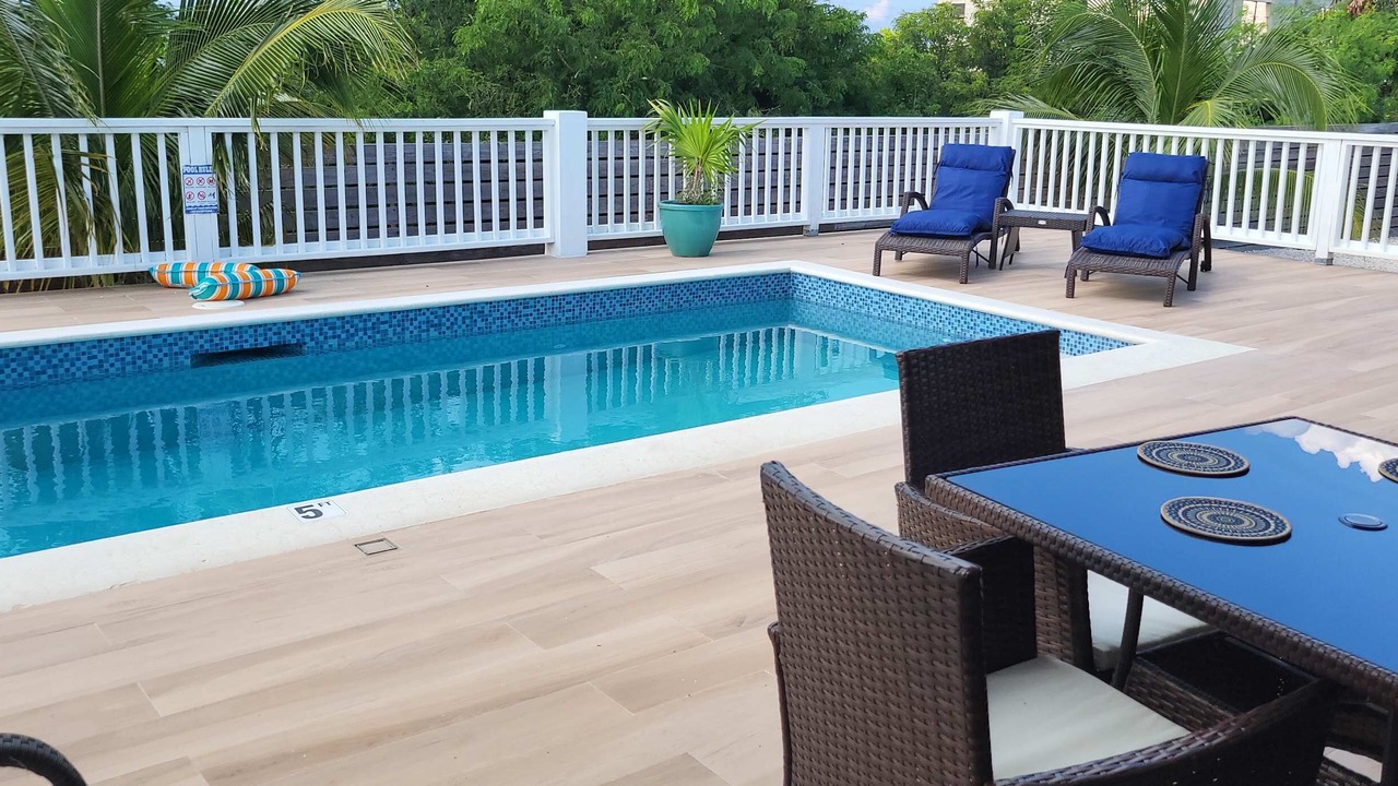 Photo of Outdoor in Leeward Settlement