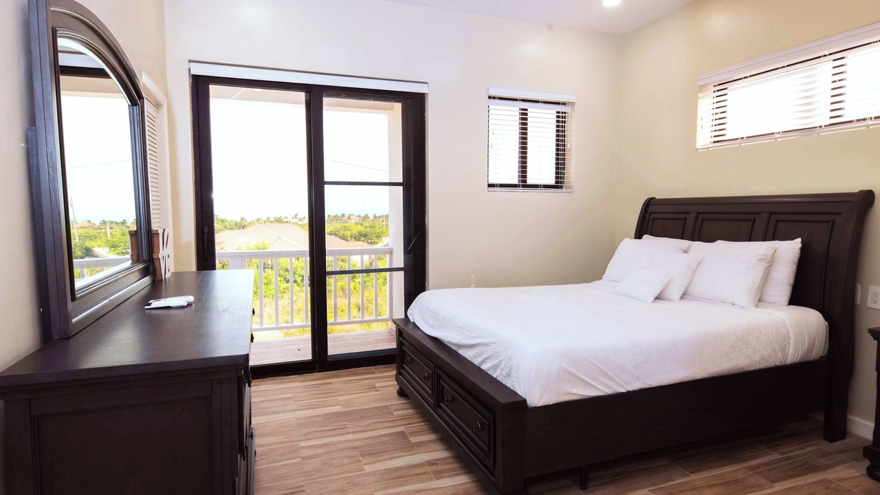 Photo of Patio Balcony in Leeward Settlement