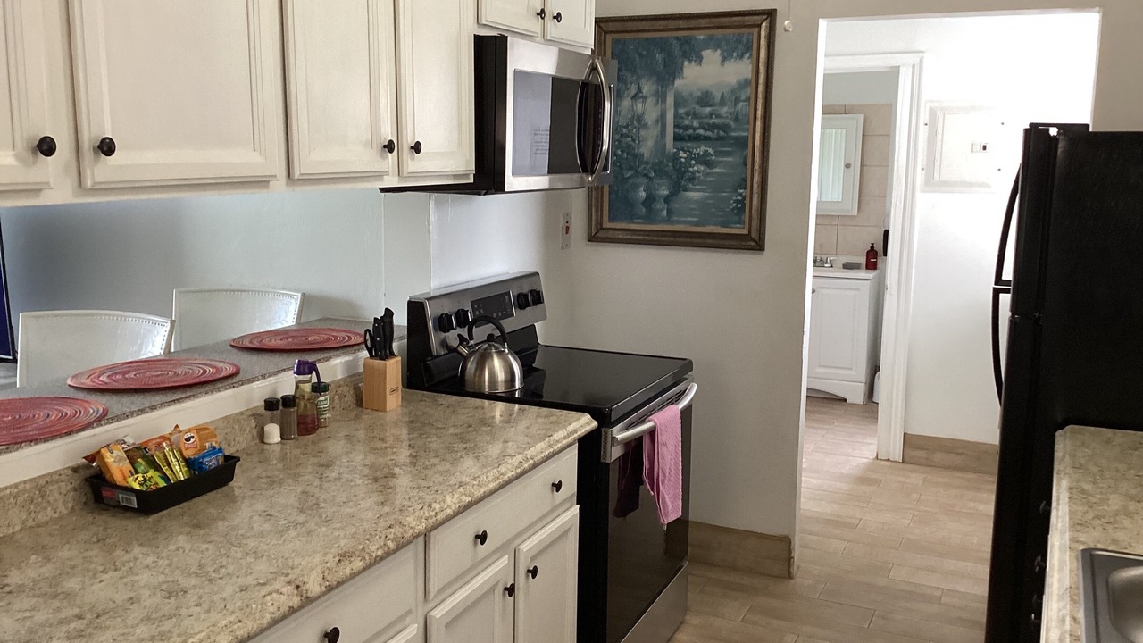 Photo of Kitchen in Cockburn Town