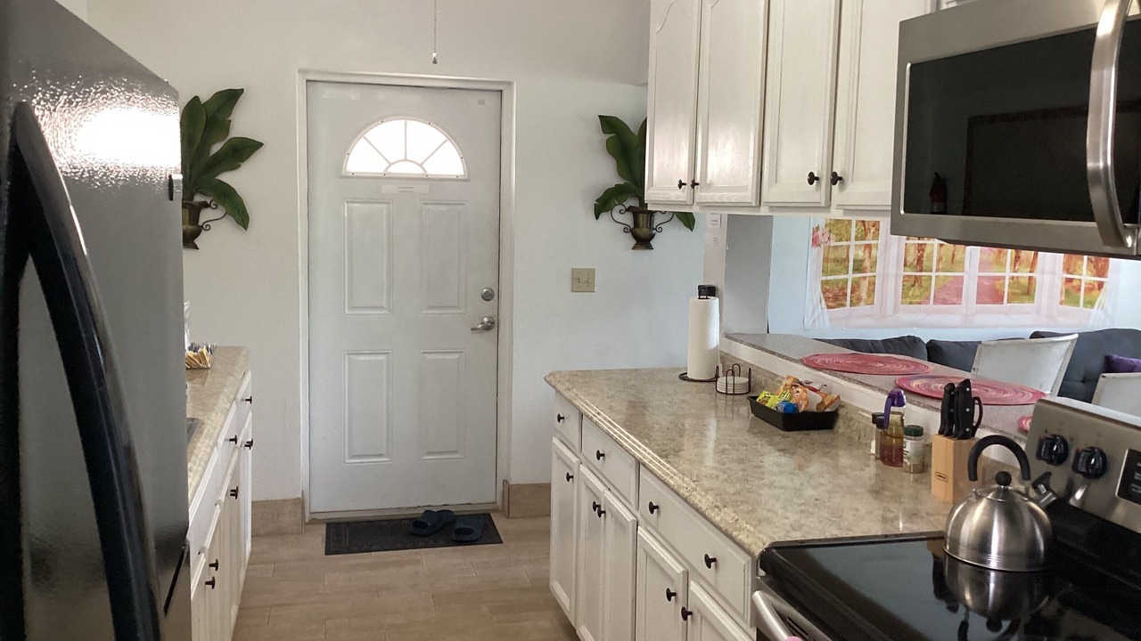 Photo of Kitchen in Cockburn Town