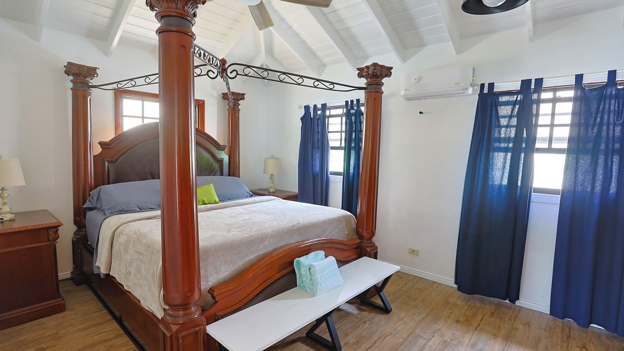 Photo of Bedroom in Cockburn Town