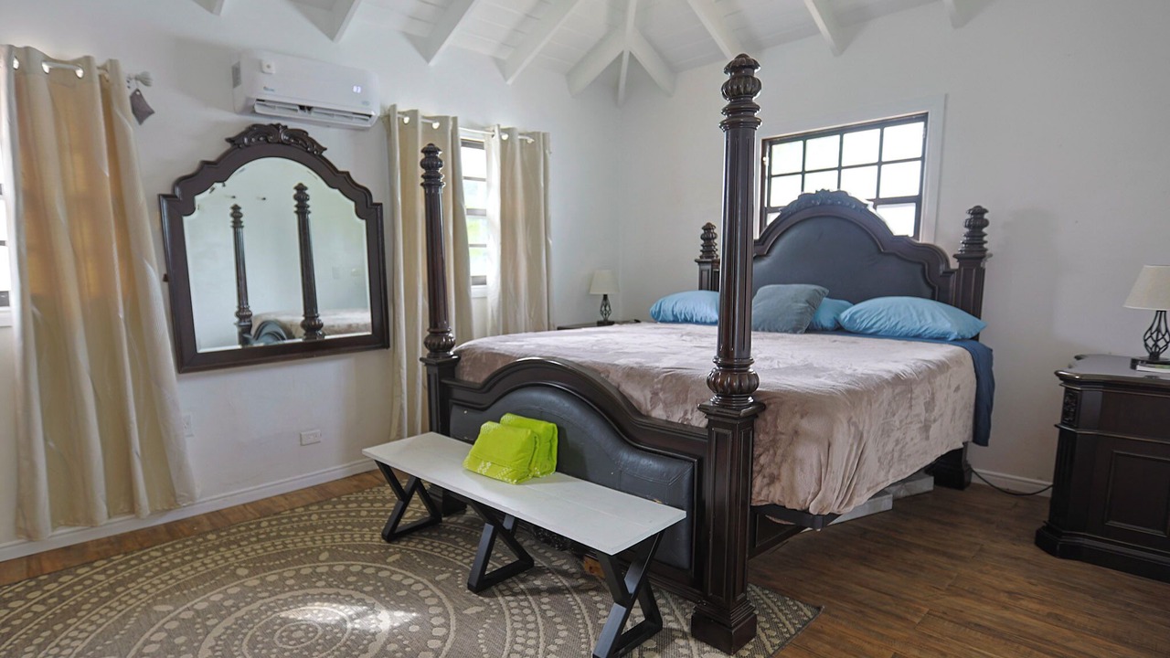 Photo of Bedroom in Cockburn Town