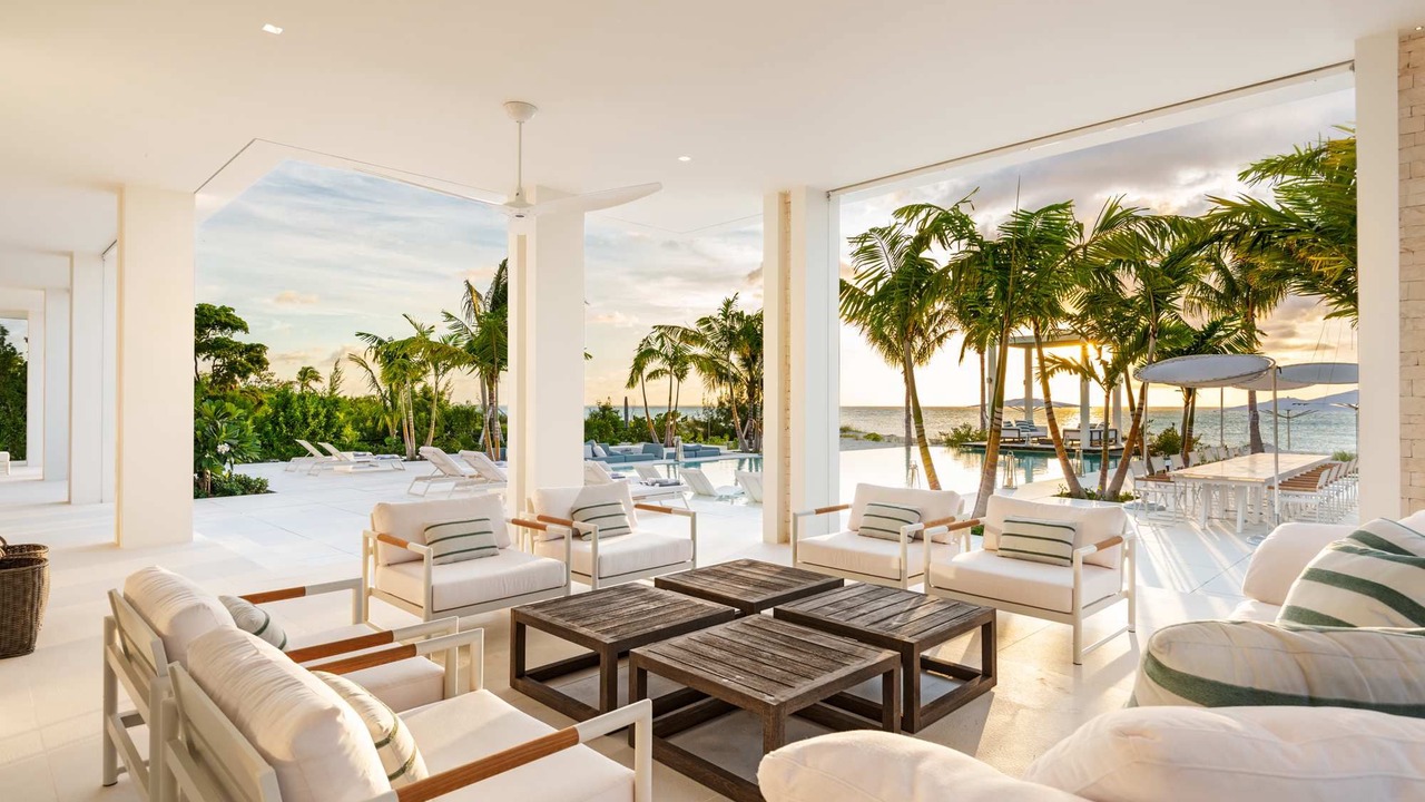 Photo of Patio Balcony in Leeward Settlement