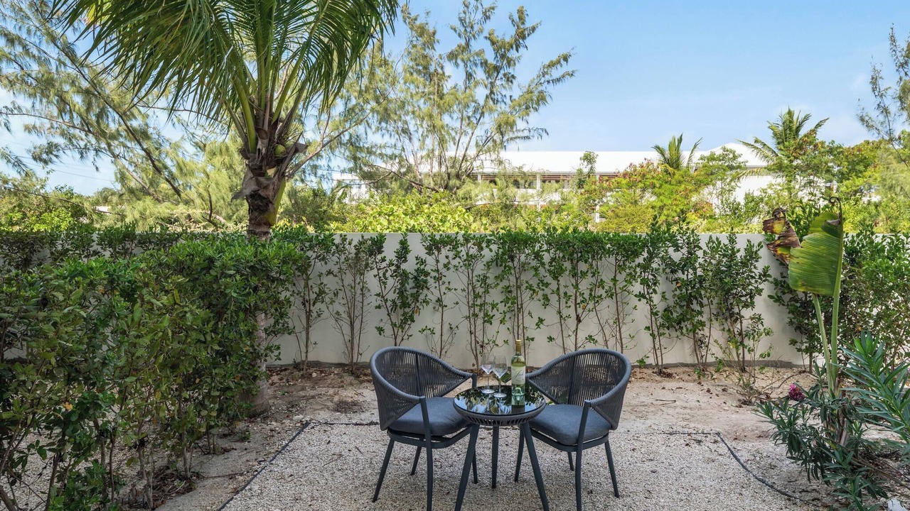 Photo of Patio Balcony in Grace Bay