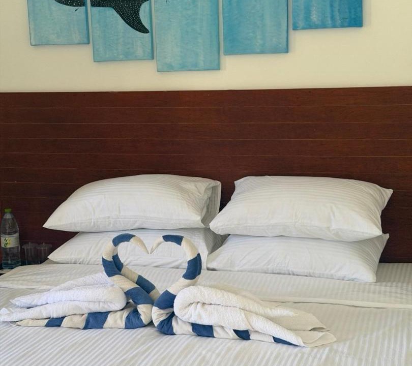 Photo of Bedroom in Omadhoo