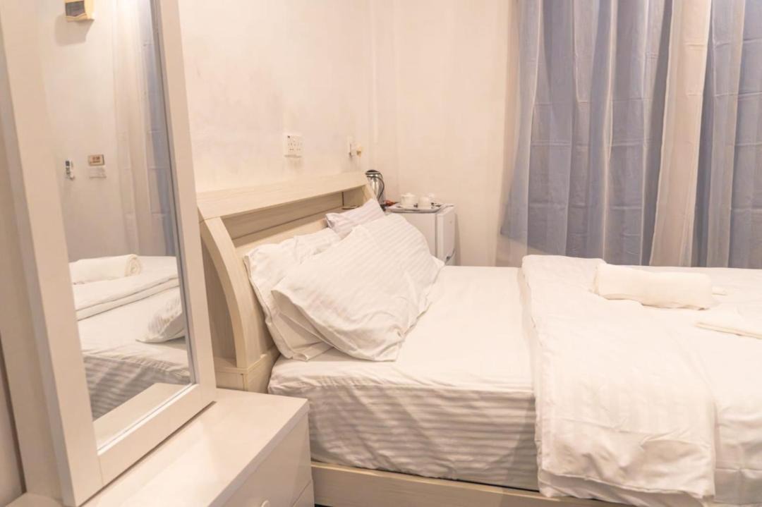 Photo of Bedroom in Dhidhoofinolhu Island