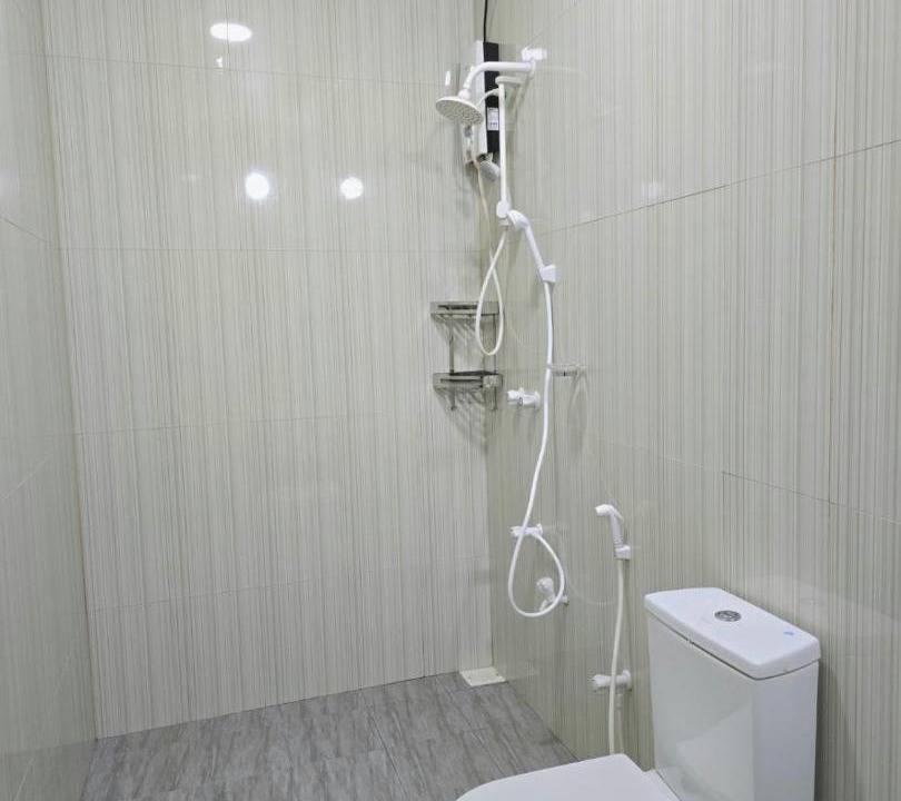 Photo of Bathroom in Fuvahmulah