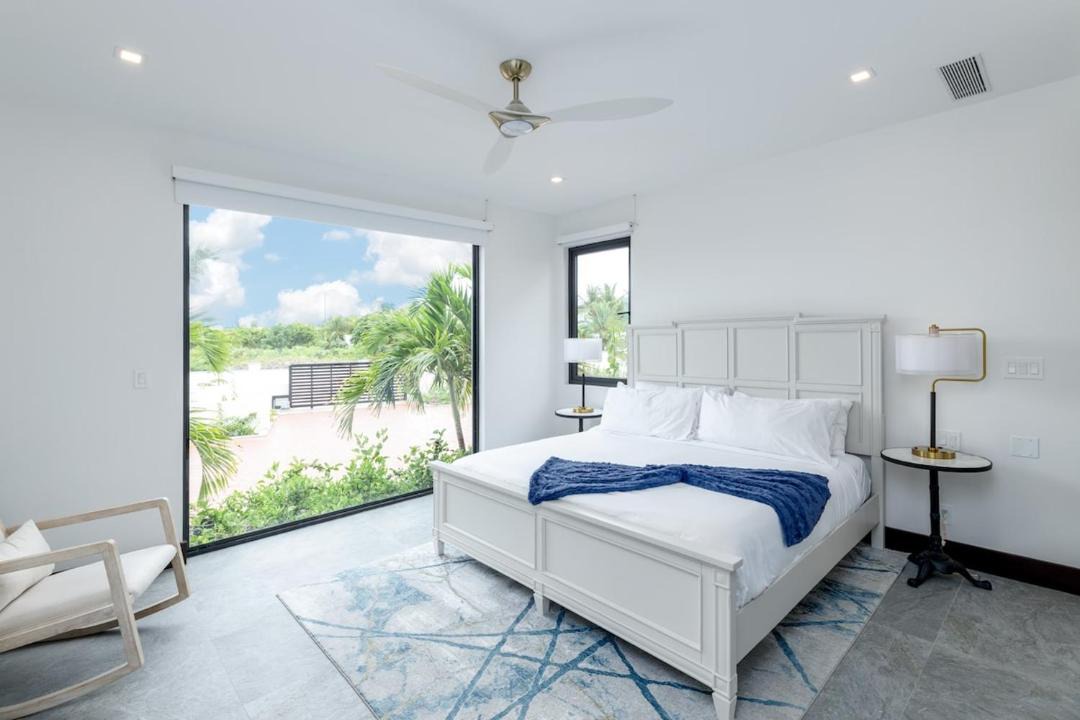 Photo of Bedroom in Leeward Settlement