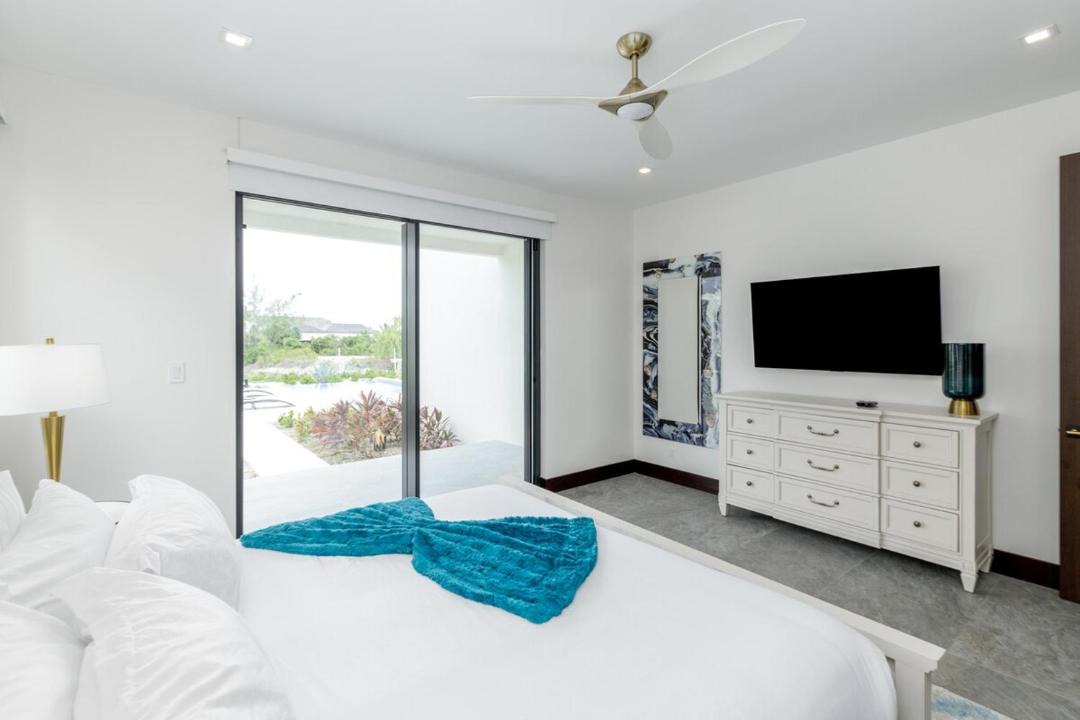 Photo of Bedroom in Leeward Settlement