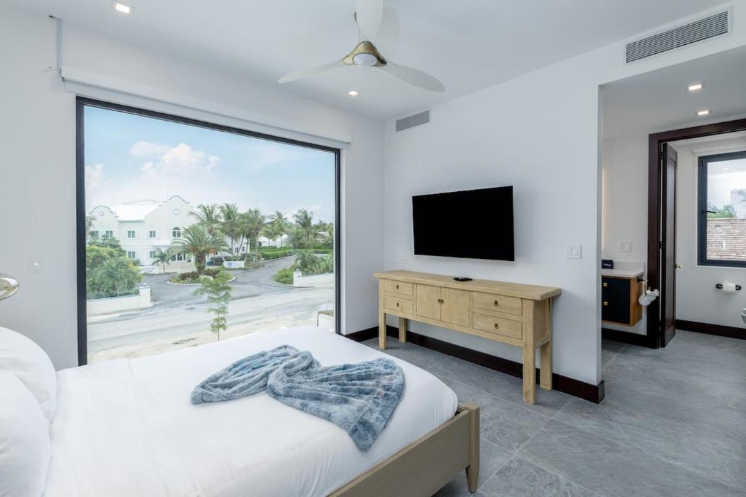 Photo of Bedroom in Leeward Settlement