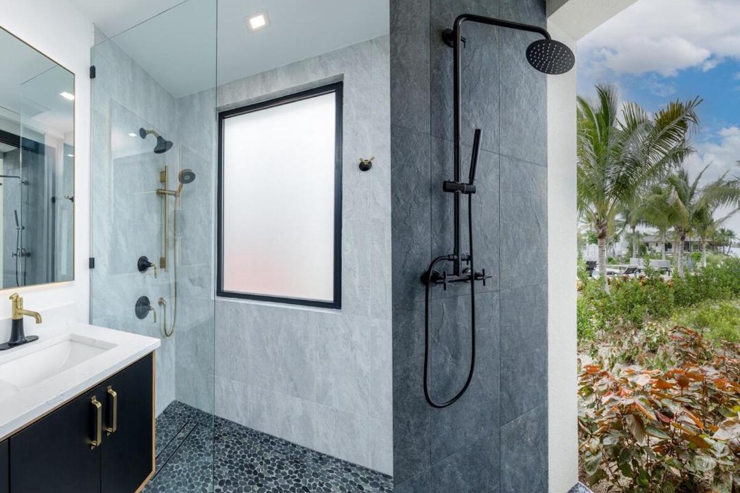 Photo of Bathroom in Leeward Settlement