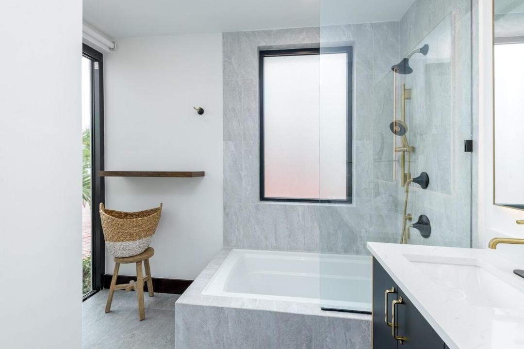 Photo of Bathroom in Leeward Settlement