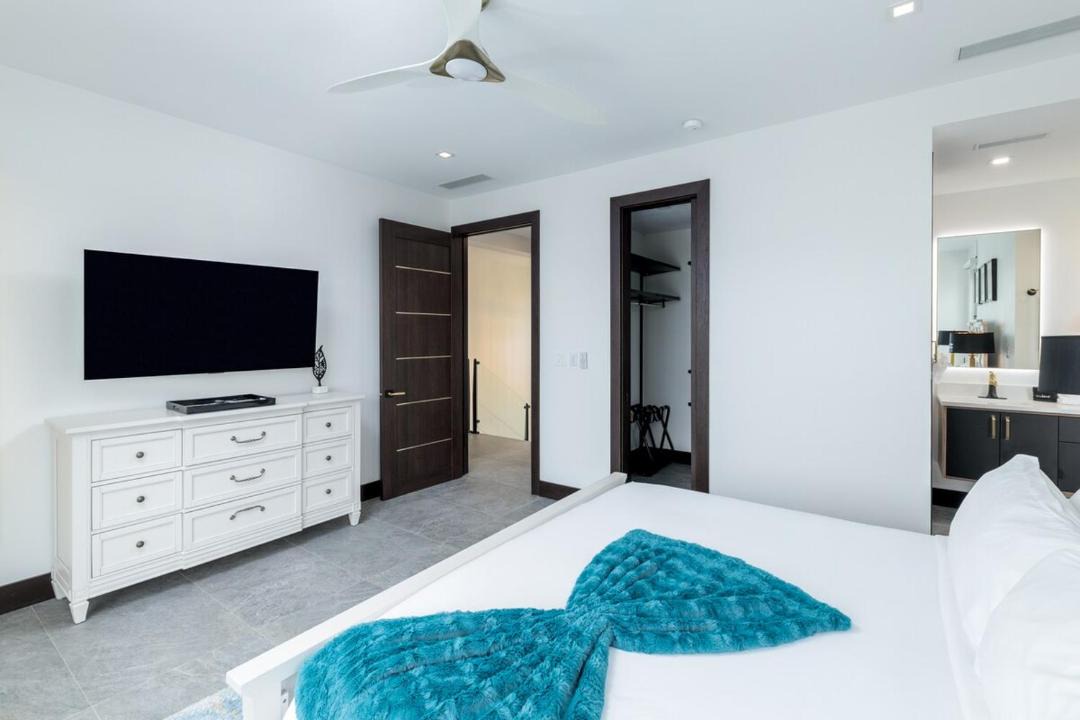 Photo of Bedroom in Leeward Settlement
