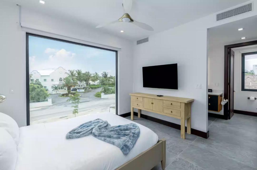 Photo of Bedroom in Leeward Settlement