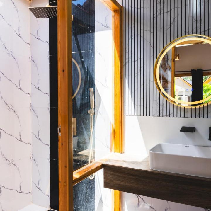 Photo of Bathroom in Himandhoo