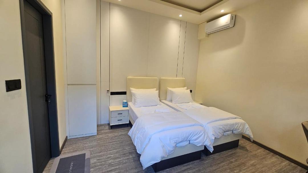 Photo of Bedroom in Dharavandhoo