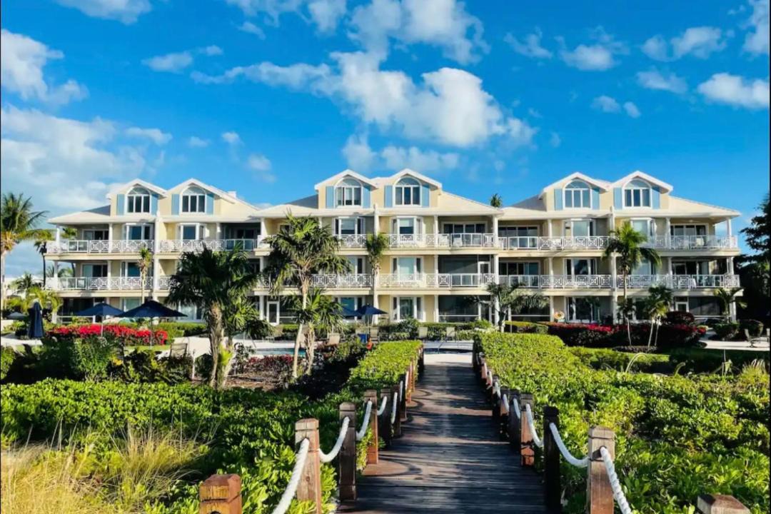 Photo of Others in Grace Bay