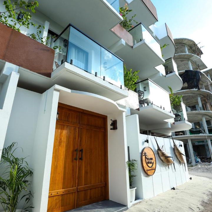 Photo of Others in Thoddoo