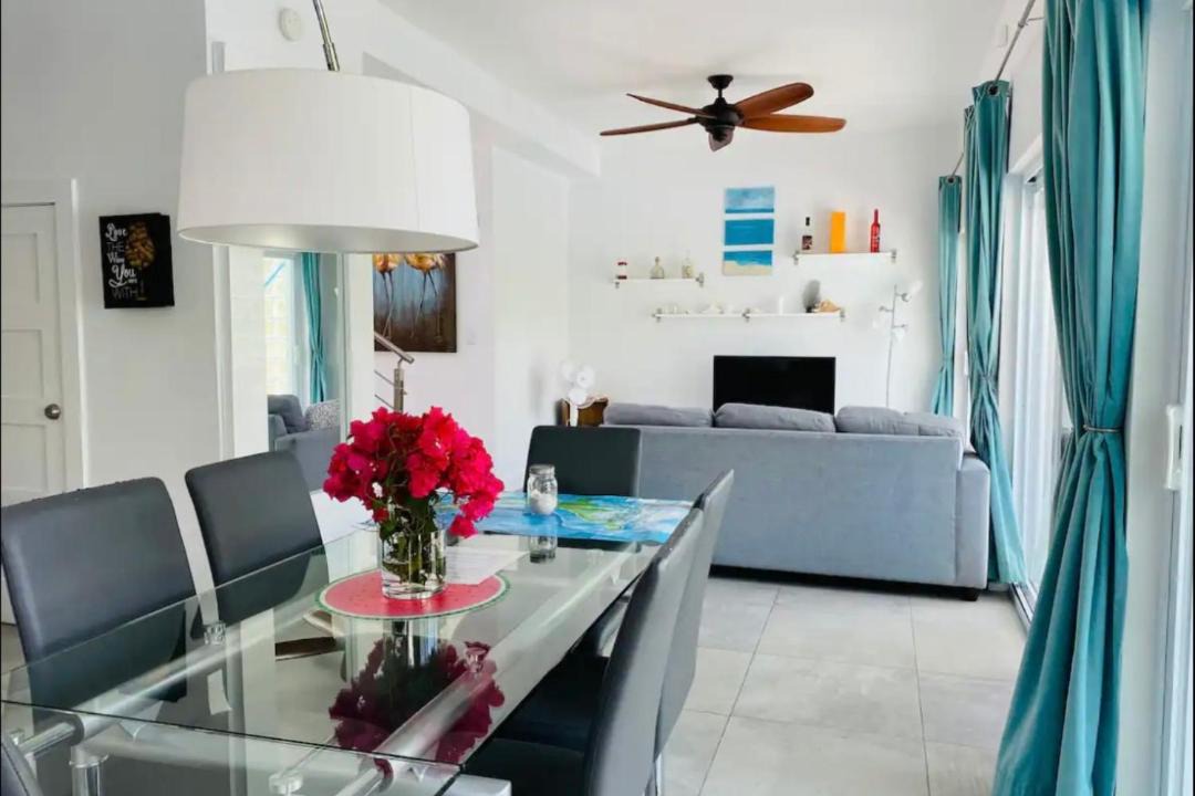Photo of Others in Grace Bay