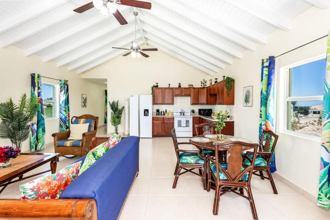 Photo of Livingroom in Ocean Point