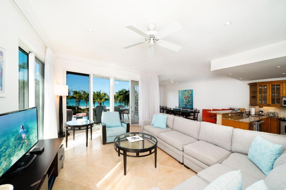 Photo of Others in Grace Bay