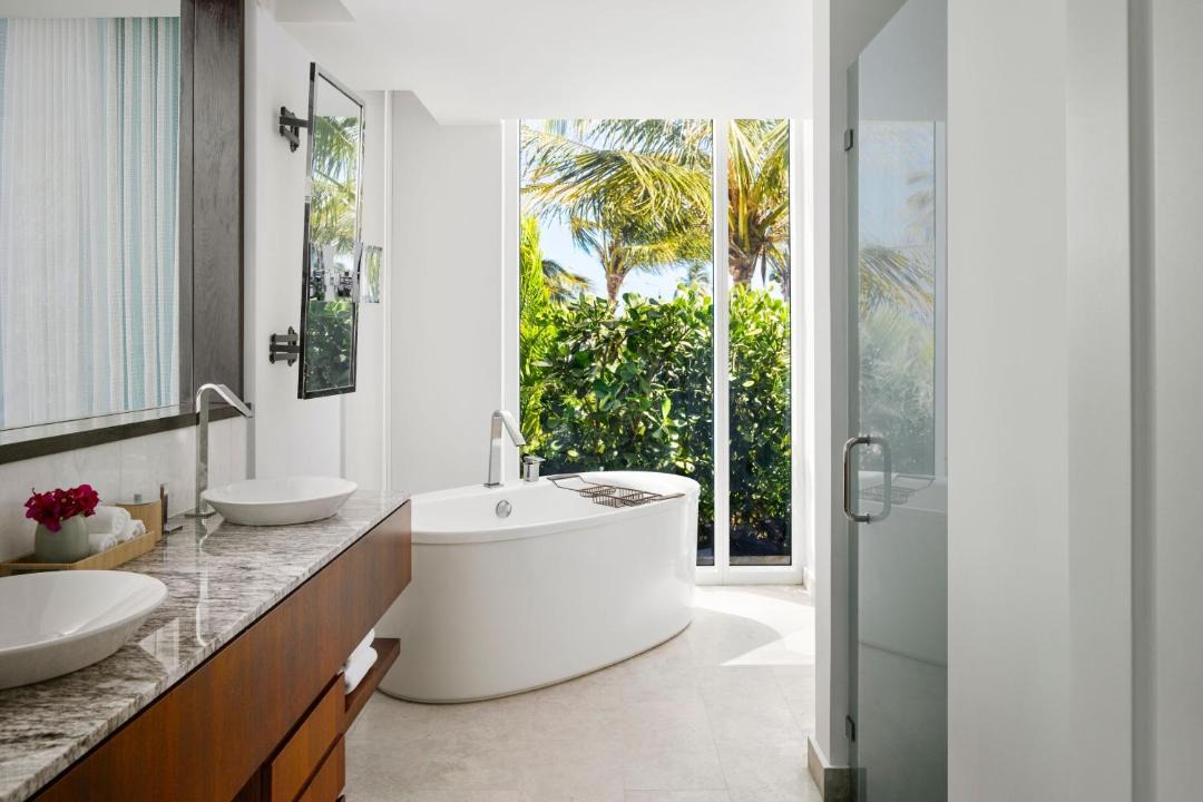 Photo of Others in Grace Bay