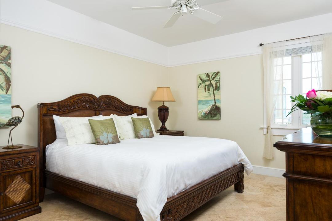 Photo of Others in Grace Bay