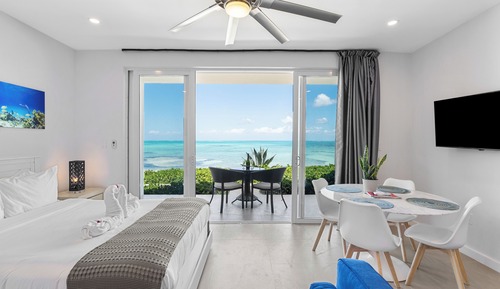 Deluxe Condo, Ocean View