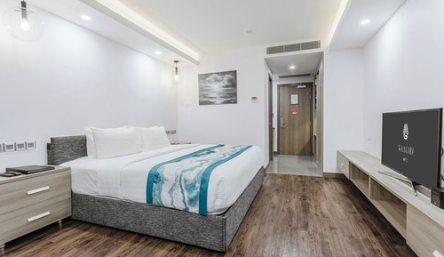 Premier Double Room, 1 King Bed (with Free Airport Transfer & 10% off on F&B)